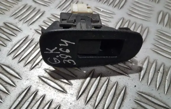 Nissan Almera Electric window control switch
