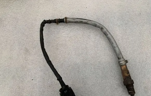 Volkswagen PASSAT B6 Lambda probe sensor 06F906262AC
