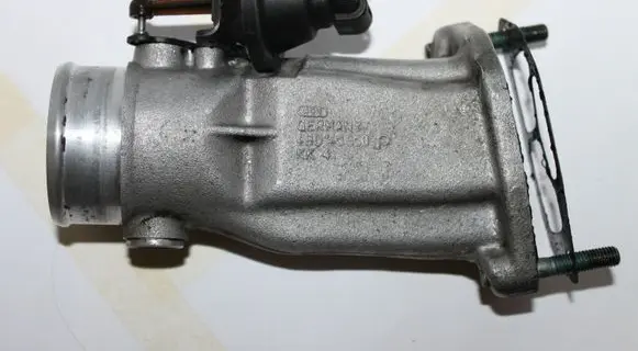 Audi A6 S6 C5 4B Throttle valve 4B0145950P