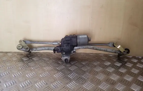 Audi A4 S4 B6 8E 8H Front wiper linkage and motor 0390241510 8E2955119A