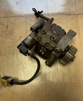 Jaguar XF Fuel injection high pressure pump 4S7Q9B395AJ 000009841 A2C20003757