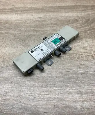 BMW 5 E39 Aerial antenna amplifier 6906080 5WK4576