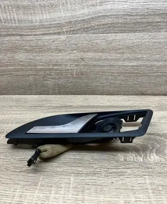 Skoda Octavia Mk2 (1Z) Rear door interior handle 1Z0839247