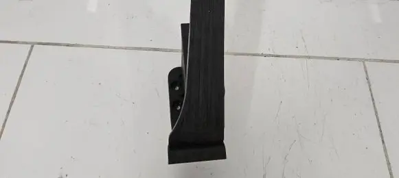 Mercedes-Benz C W204 Accelerator throttle pedal A2043000004 0608 170810