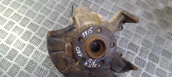 Volkswagen Golf IV Front wheel hub