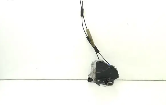 Lexus IS 220D-250-350 Front door lock 6H2509