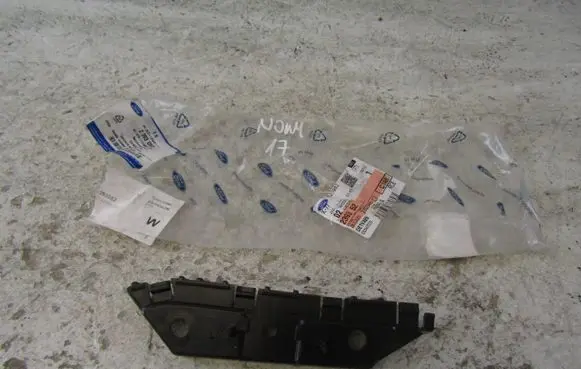 Ford Mondeo MK V Front bumper mounting bracket JS7B17D959B