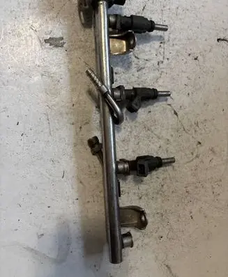 Audi A4 S4 B7 8E 8H Fuel main line pipe 06B133681