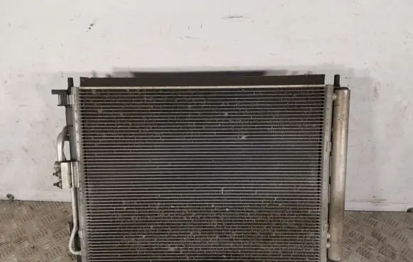 Hyundai i30 Radiator set 03VI2015 25304A8810