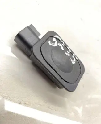 Land Rover Discovery Sport Tailgate/boot open switch button 1L2T14K147AA