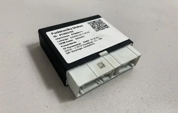 BMW X3 F25 Parking PDC control unit/module 6805061