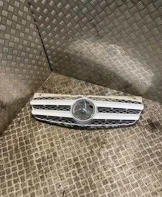 Mercedes-Benz Vito Viano W639 Front grill A6398800785 2078170016