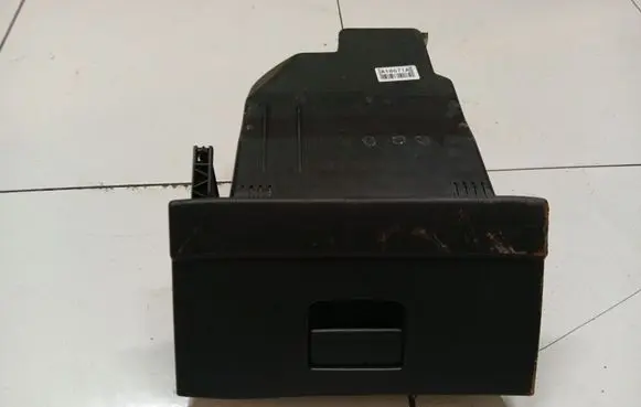 Ford Mondeo Mk III Glove box 7S71A06010 7S71-A06010