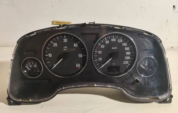 Speedometer (instrument cluster)