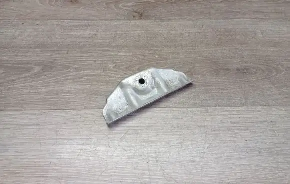 Battery bracket