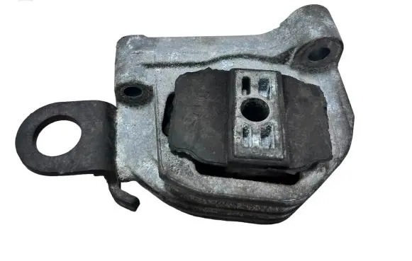 Volvo XC90 Engine mount bracket 326D20E