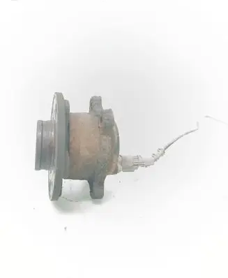 Volvo V70 Rear wheel hub