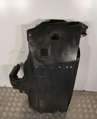 Toyota Prius (XW50) Center/middle under tray cover 5762847020