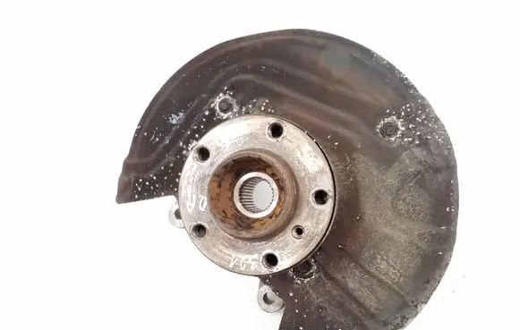BMW X3 E83 Front wheel hub