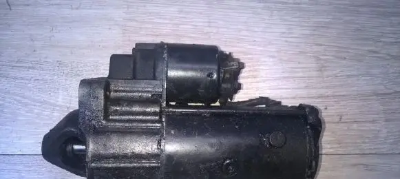 Mitsubishi Carisma Starter motor md329260 d7r18