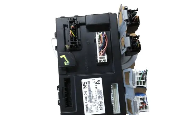 Nissan Juke I F15 Engine control unit/module 284B1BV81B 116RAI000258 116RI000259