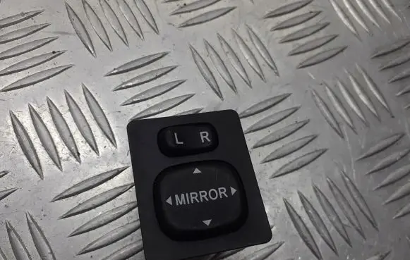 Toyota Corolla E140 E150 Wing mirror switch 183574