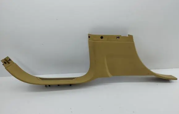 (B) pillar trim (bottom)