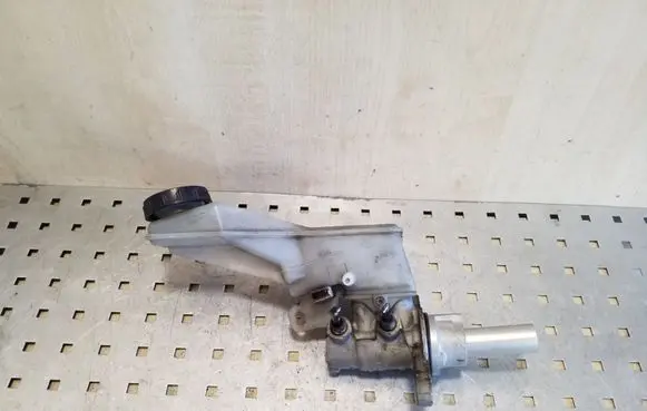 Nissan Qashqai Master brake cylinder 0204Y24277