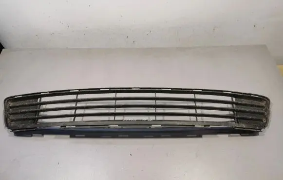 Toyota Corolla E140 E150 Front bumper lower grill 5311202260