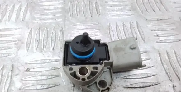 Volvo XC60 Fuel pressure sensor 31272730