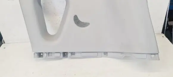(D)pillar trim (top)