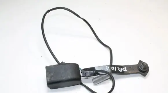 Mazda CX-7 Front seatbelt buckle