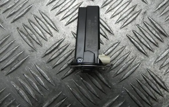 Mercedes-Benz Sprinter W907 W910 Aerial GPS antenna A2139052803
