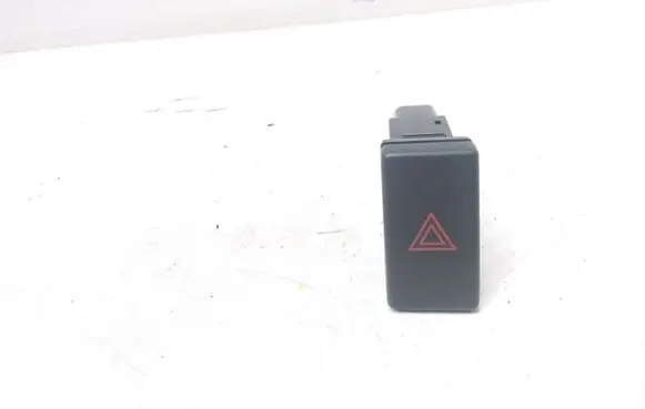 Toyota Avensis T250 Hazard light switch 157963 TR9503