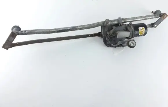 Iveco Daily 35.8 - 9 Front wiper linkage and motor