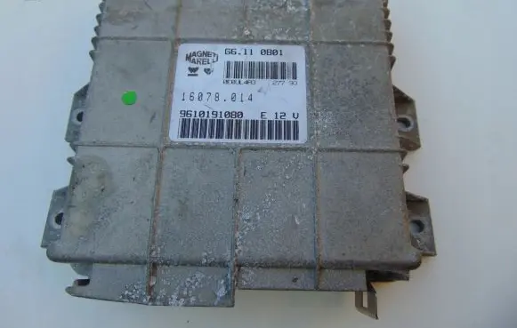 Peugeot 106 Engine control unit/module 9610191080