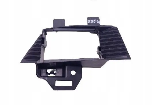 Mercedes-Benz E W213 Front bumper mounting bracket A2138858403