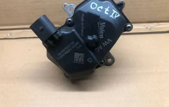 Skoda Octavia Mk4 EGR valve 05L131501M