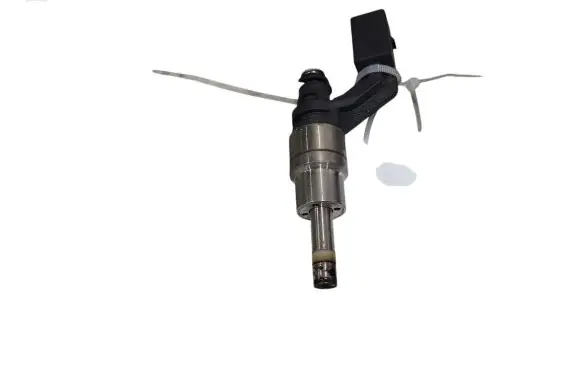 Volkswagen Golf V Fuel injector 03C906036A 0261500016