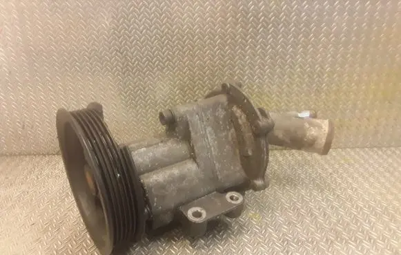 Mini One - Cooper R50 - 53 Water pump 04693121