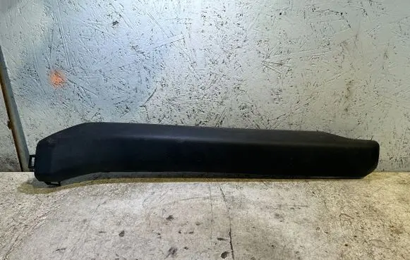 (B) pillar trim (bottom)