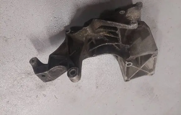 Generator/alternator bracket