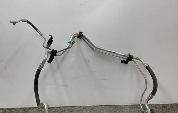 KIA Sportage Other air conditioning (A/C) parts 977753U700
