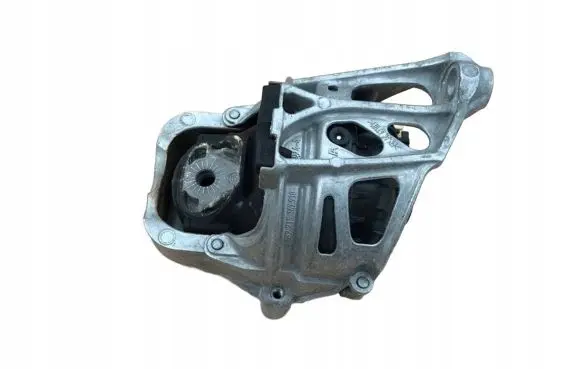 Audi Q7 4M Engine mount bracket 4M0199371B