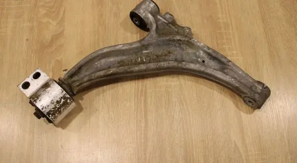 Opel Astra J Front lower control arm/wishbone