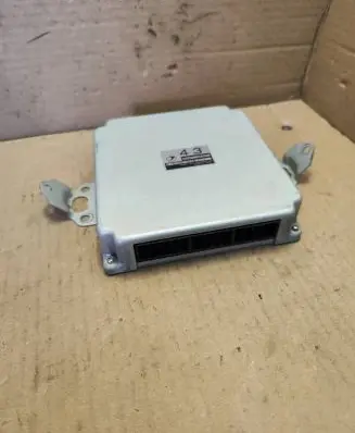 Subaru Legacy Engine control unit/module 22611AE031 A18000DS5