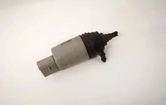 BMW 3 E90 E91 Windscreen/windshield washer pump 67126934159 67.12-6934159