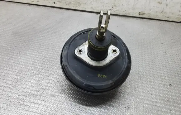 Audi A8 S8 D2 4D Brake booster 4D0612105F