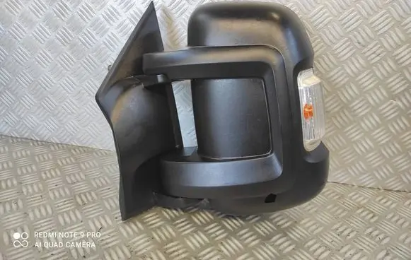 Front door electric wing mirror