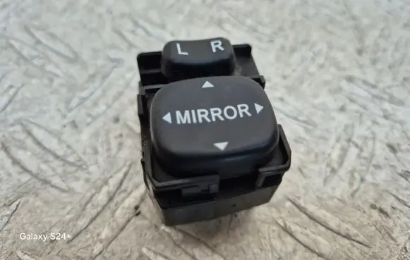Subaru Impreza II Wing mirror switch 183574